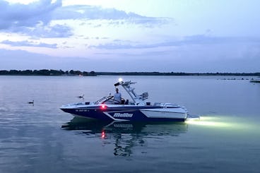 Premium Malibu 24 MXZ Wakeboat