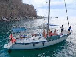 Beautiful sailboat hunter 40ft adventure sea breezes in Puerto Vallarta