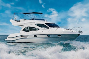 Iate de luxo acessível MAJESTY 48FT em Dubai