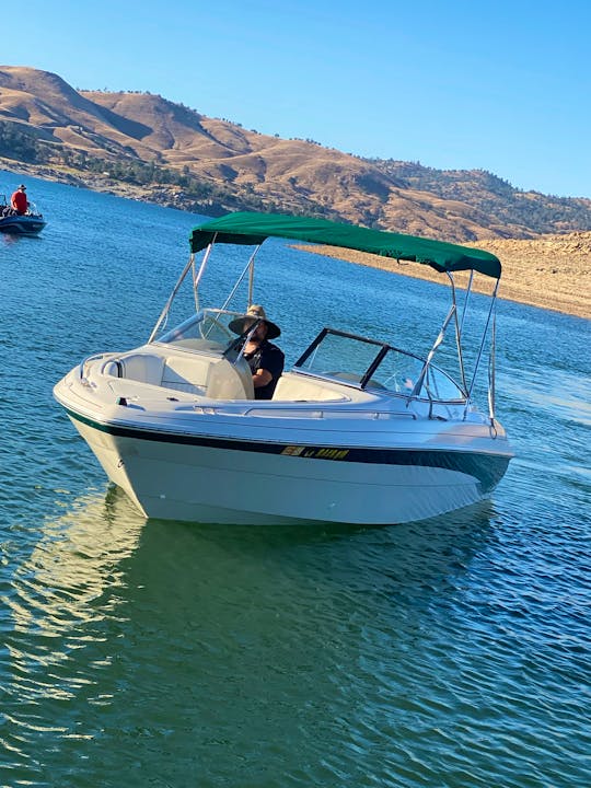 11 Passenger Boat Rental, Millerton Lake CA