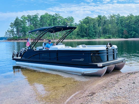 Enjoy a Great Time on Lake Murray in a Beautiful New Tritoon
