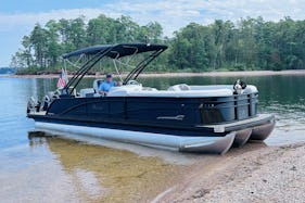 Enjoy a Great Time on Lake Murray in a Beautiful New Tritoon