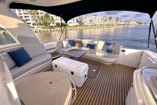 53 minutes de navigation sur le bateau DREAM depuis South Beach...