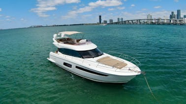 Prestige 60' 2020 Motor Yacht Charter for 13