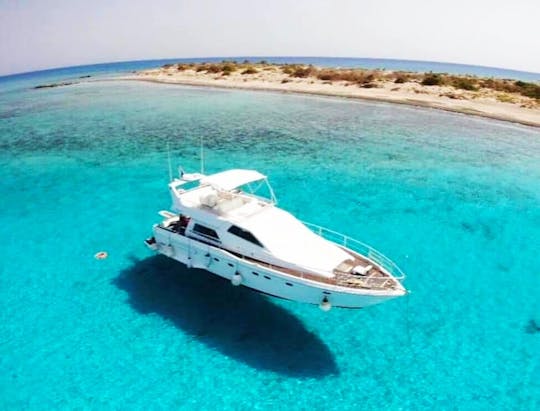 🌊 レシムノンの海岸線をユニークな方法で発見しよう！🚤 