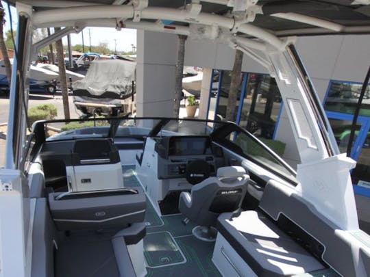 26ft Cobalt Surf yacht for rent with captain 🧑‍✈️ 