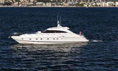 Alquiler del megayate Princess V65 Power en Saint-Tropez 