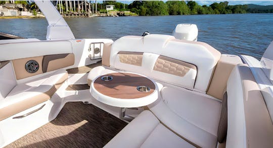 Luxury Experience with 24ft H240  Boat | Nuevo Vallarta