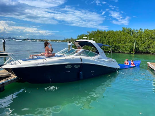 Miami Beach Boat Rental Bliss: Cruise in Style with a 32-Foot SeaRay