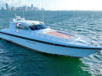 ¡DISFRUTA DE MIAMI en 84FT MANGUSTA!