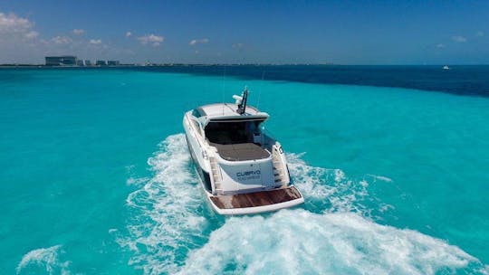 Sunseeker 64’ with Superyacht Crew. Visit Isla Mujeres in Style!
