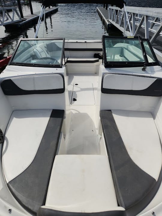 SeaRay SPX 210, Powered by 250 Hp MerCruiser for rent in Kelowna