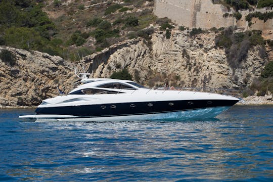 Sunseeker Predator 68 " Tranquility III" in Ibiza: dynamism and refinement.