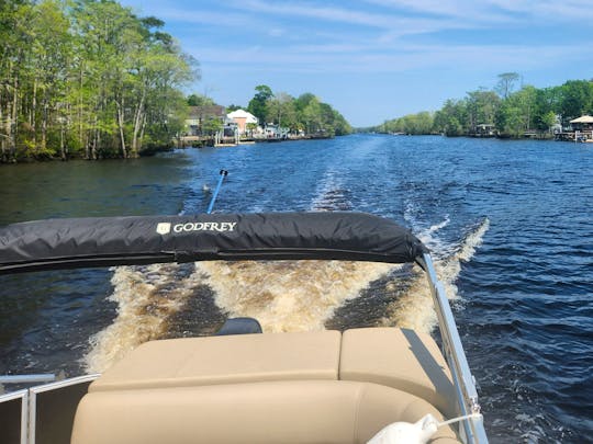Perfect day on the inter-coastal waterway with 22ft Godfrey Pontoon! 