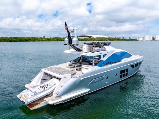 Azimut S7 de 72 pies — Alquiler de yates de lujo en Miami