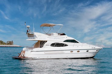 Luxury 52-Foot VIP Yacht Charter in Dubai Marina – Private Experience for 15 px