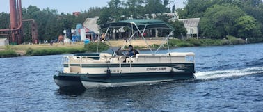 FUN PONTOON BOAT CAPTAIN YOURSELF UP TO 12 PEOPLE 