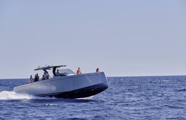Pardo Yatchs 43 Motor Yacht Rental in IBIZA 