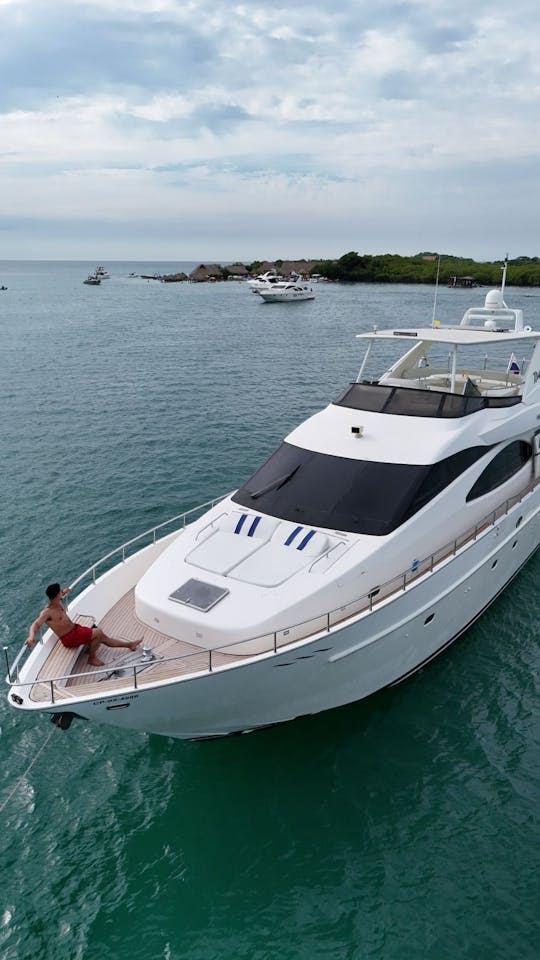 Azimut 70 feet Power Mega Yacht (ideal family plan or party plan) 16 knots