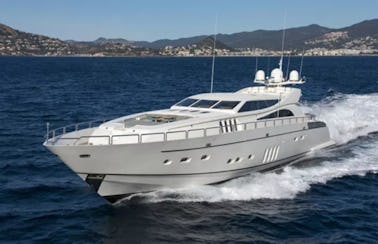 BLY Eol B Yacht – Where Luxury Meets the Waves!
