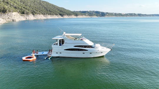 50ft Carver Dual Hardtop Motor Yacht - All Inclusive