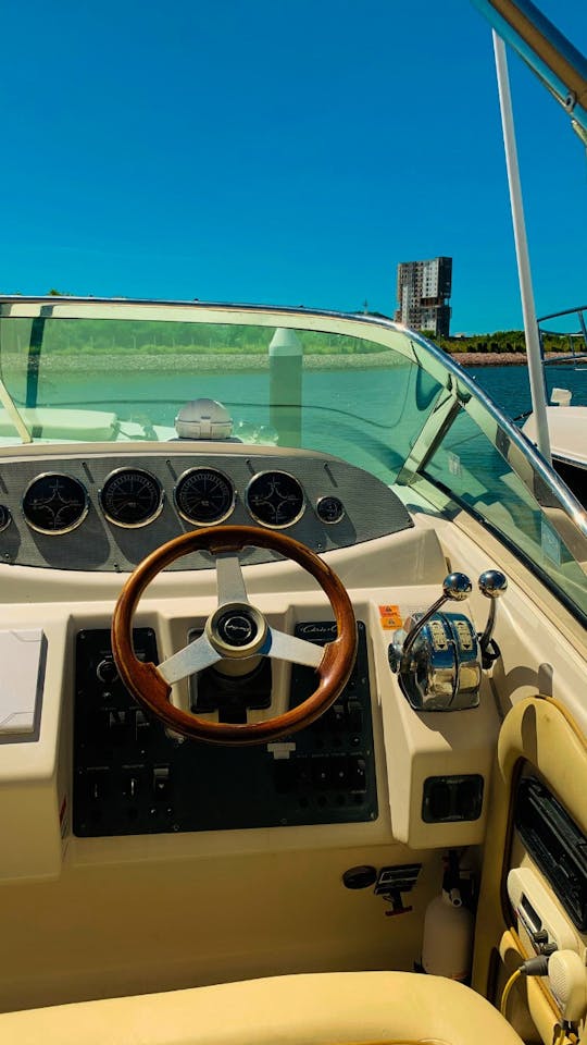 Yacht à moteur Chris Craft de 32 pieds pour une incroyable location de yacht à Mazatlan