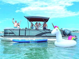 Barco flutuante de luxo de 2023 de 25 pés com espreguiçadeira e cabine de jantar