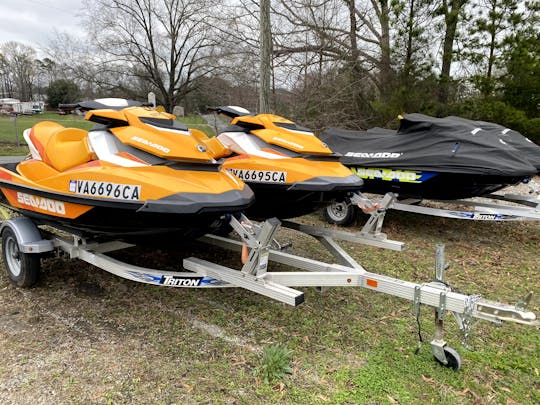 2 Jet skis Seadoo GTI 130 para desfrutar em qualquer lago da Carolina do Norte