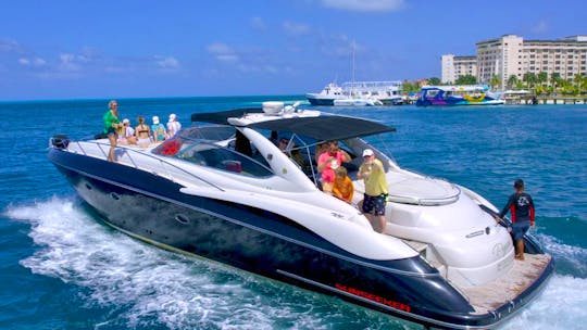 PARTY YACHT CANCUN 60FT OPEN BAR UP TO 20 PAX