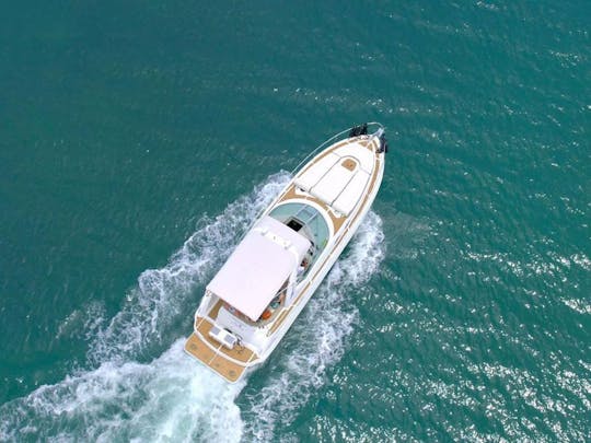 37ft Temple Sea Ray Yacht in Hotel Zone, Cancún, Mexico