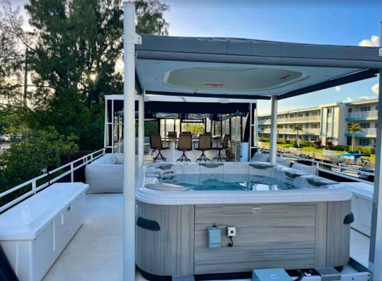 90 Foot Miami Beach Luxury Party Yacht  BBQ JACUZZI KITCHEN 3BR 3BA 