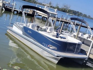 AWESOME AVALON Pontoon Boat Rental in Dynamic Downtown Toledo