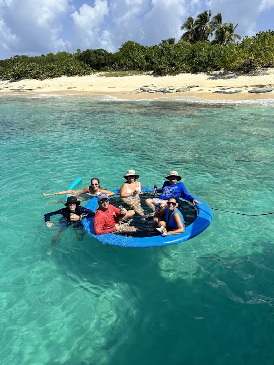 Viaje privado en barco o chárter con el capitán para disfrutar de la mejor experiencia en PR 🛥️🇵🇷