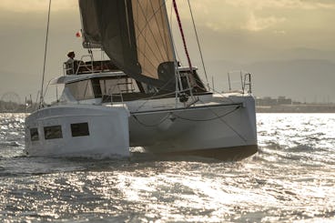 Aventura 37 Smart and Beautiful Multihull Catamaran!