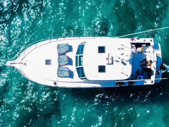 Enjoy Oahu’s south shore and Waikiki on Rubicon, a beautiful 45’ private yacht