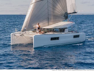 Charming and Stylish Lagoon Catamaran 390