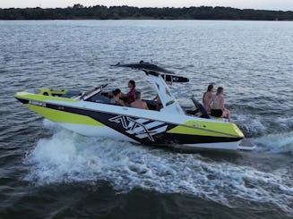 Barco de surf DFW Luxury ATX 22... surf/tube/wakeboard/Family Cove/Party Cove 