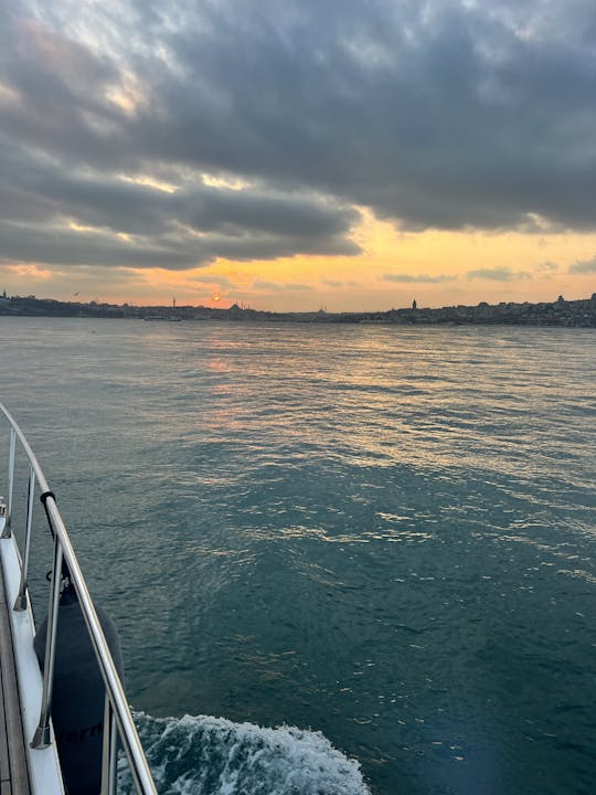 EXCURSION EN YACHT SUR LE BOSPHORE D'ISTANBUL