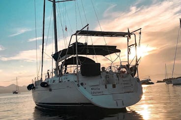 Alquiler de cabina en las Islas Eolias con 2 tripulantes