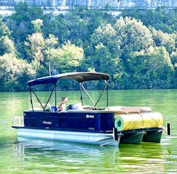 Luxury Tritoon Charter on Lake Travis w/ Austin's Top Rated Boat Rental Company