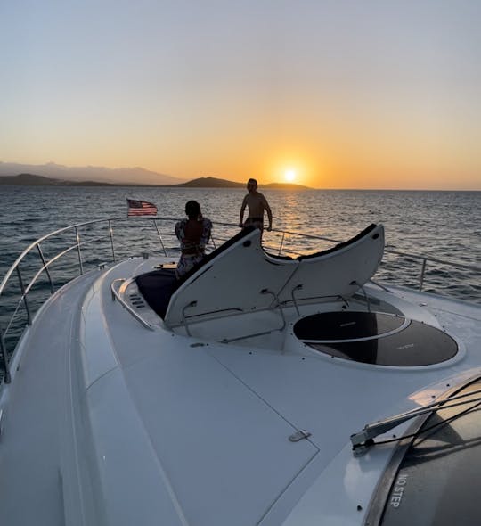 Iate Fairline Targa de 65 pés - Iate de luxo Sunset Cruise das 17h às 20h