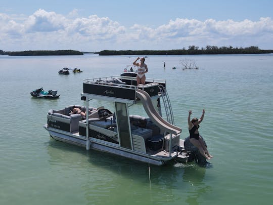 Especial de despedida de solteira - barco deslizante de dois andares 