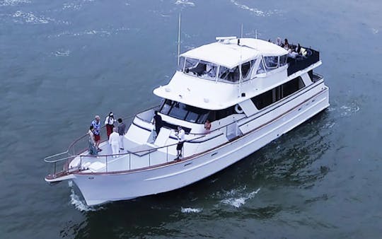 Enjoy 80ft Chris-craft In New York!!