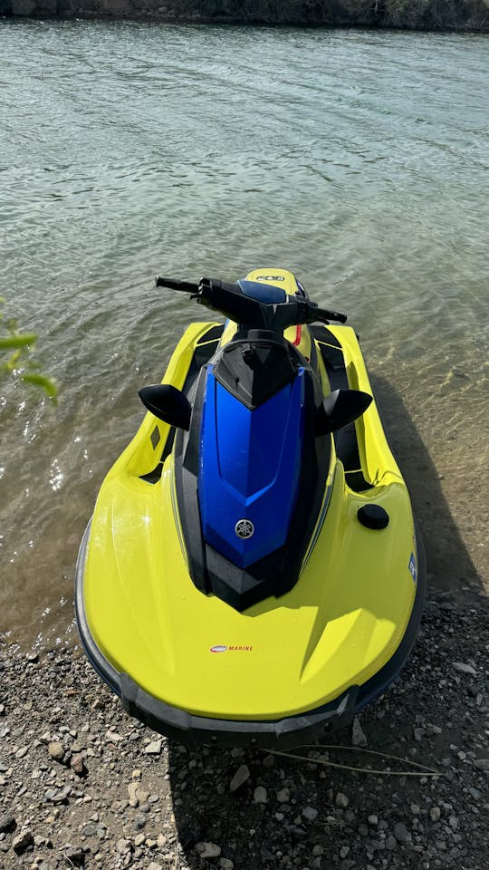 🚤 湖で一番クールなジェットスキー！この素晴らしいウェーブランナーEXRで目立ちましょう 🚤