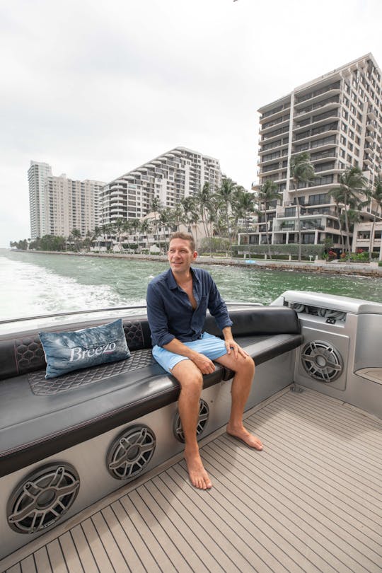 💎62ft Pershing Power Mega Yacht in Miami 