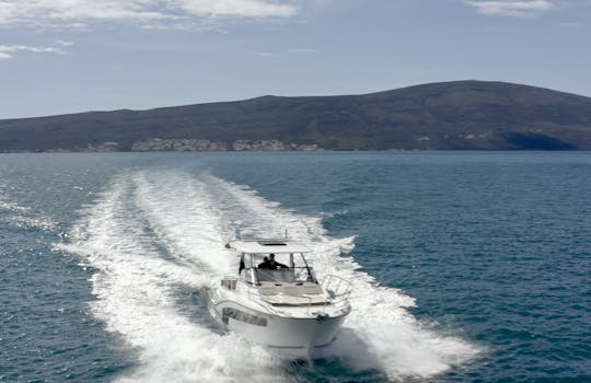 Jeanneau 10.5 Walkaround — Parfait pour la famille et les amis — Dubrovnik Adventures