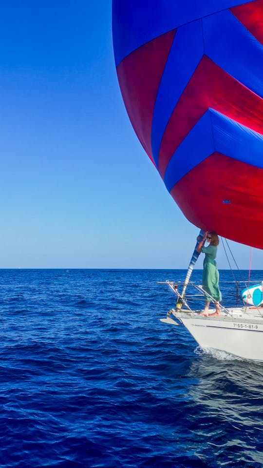 Sailing adventure on Jeanneau Sun Rise 35' Sailboat