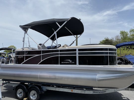 8-person Pontoon Rental on Lamoka / Waneta Lakes