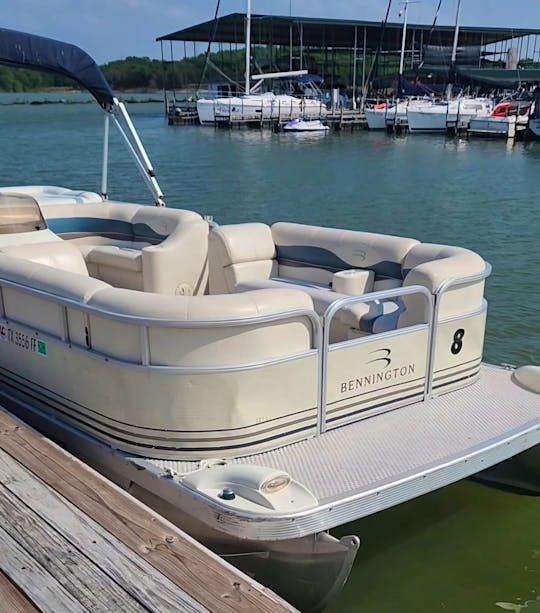 Luxury PONTOON RENTALS!! CHECK OUT THE PHOTOS! BOOK WITH US Little Elm Beach