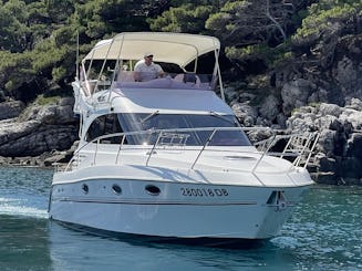 Beautiful motor yacht Galeon 330 Fly for excursions from Dubrovnik